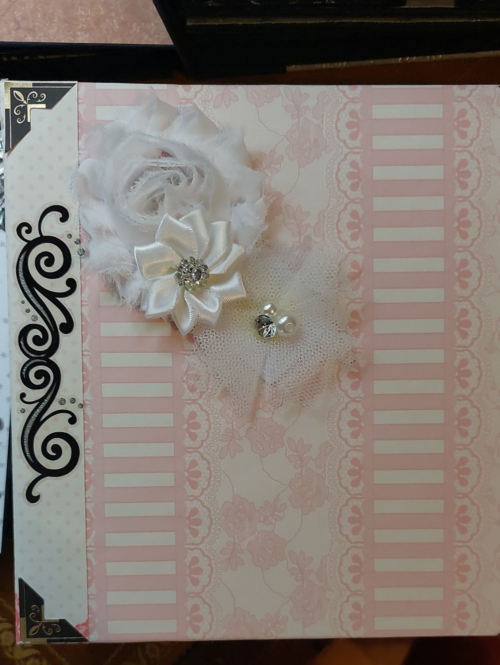 Scrapbook Photo Albums - Picture 5 of 11
